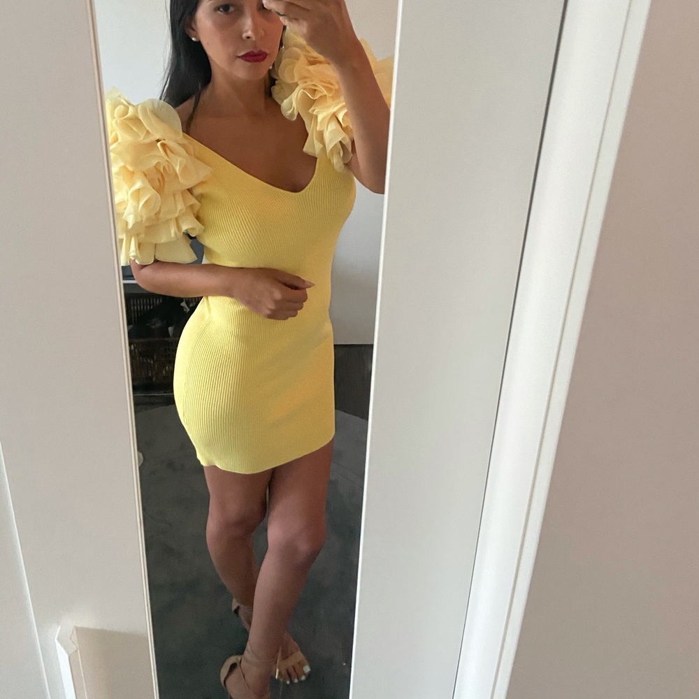 Unique and beautiful yellow dress